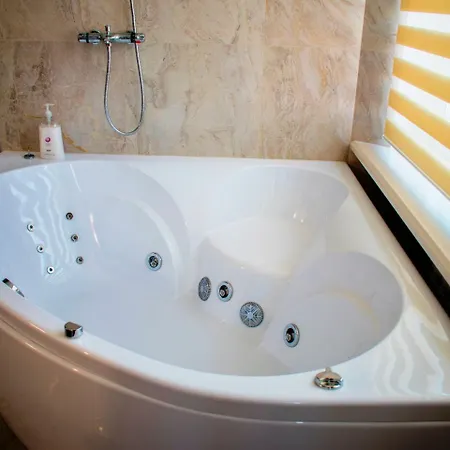 Hotel Jacuzzi Loft Prestige Center *
